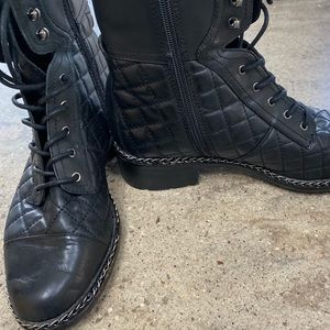 Vince Camuto quilted leather Combat Boots size 9.5
